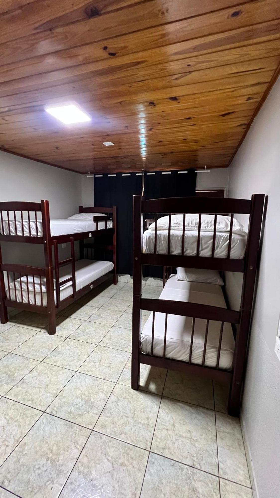 Hostel Peter Pan 푸에르토이과수 외부 사진